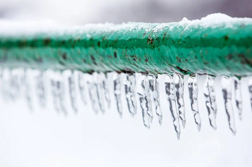 temprature conditions for freezing pipes